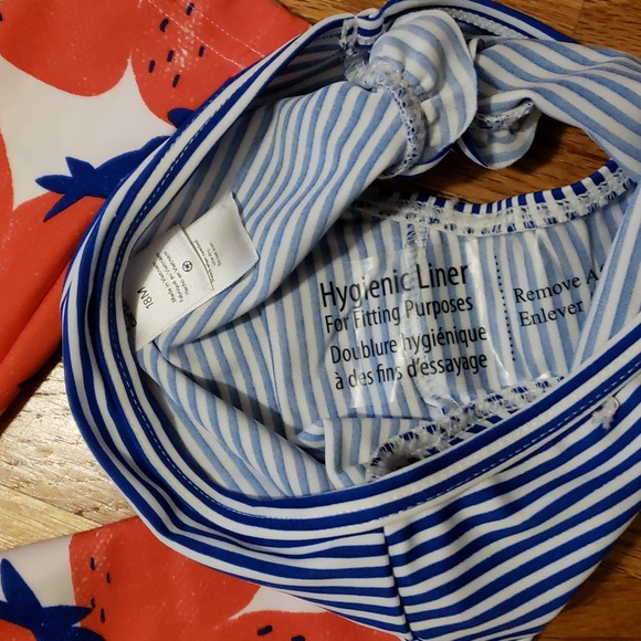 Strawberry swim suit set - Picture 3 of 4